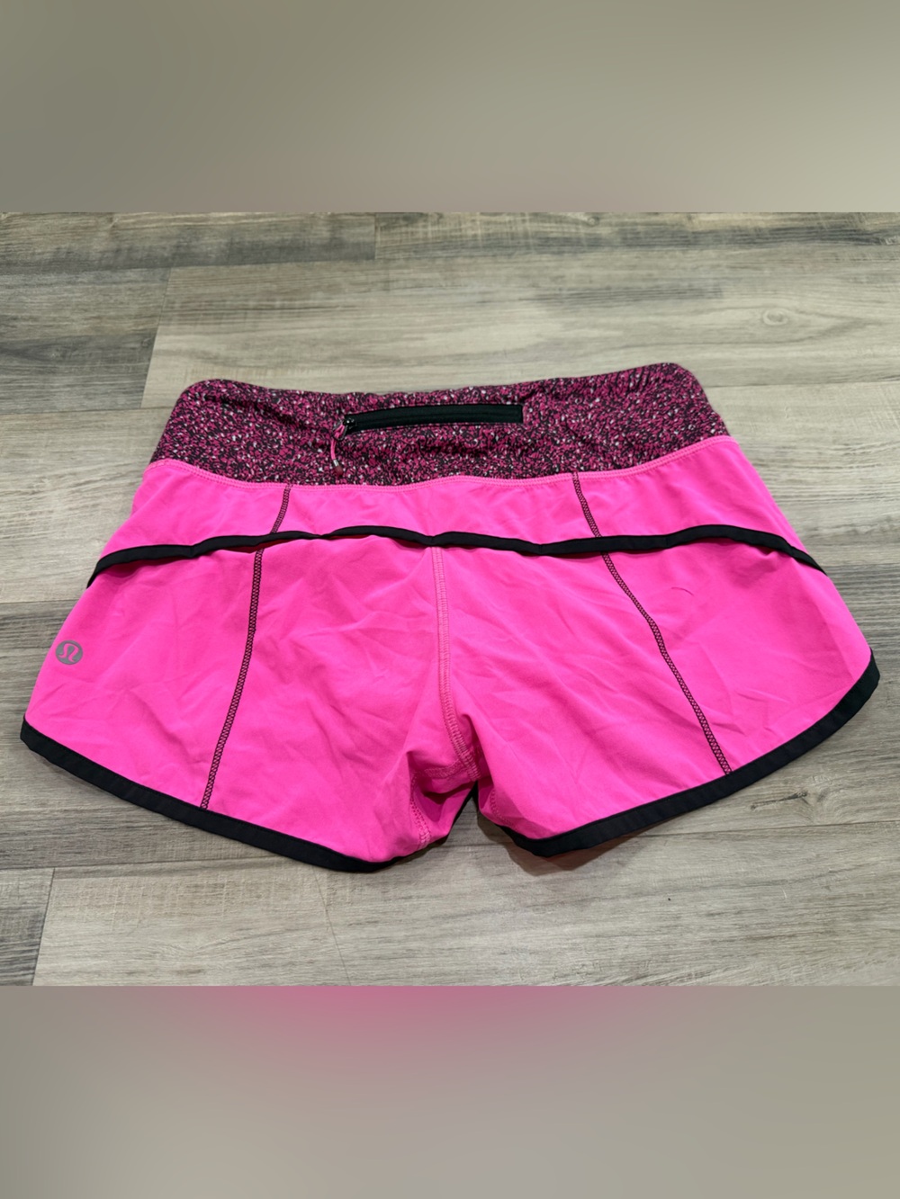Lululemon Speed Run Shorts Size 2 Pink Black Print Running Athletic